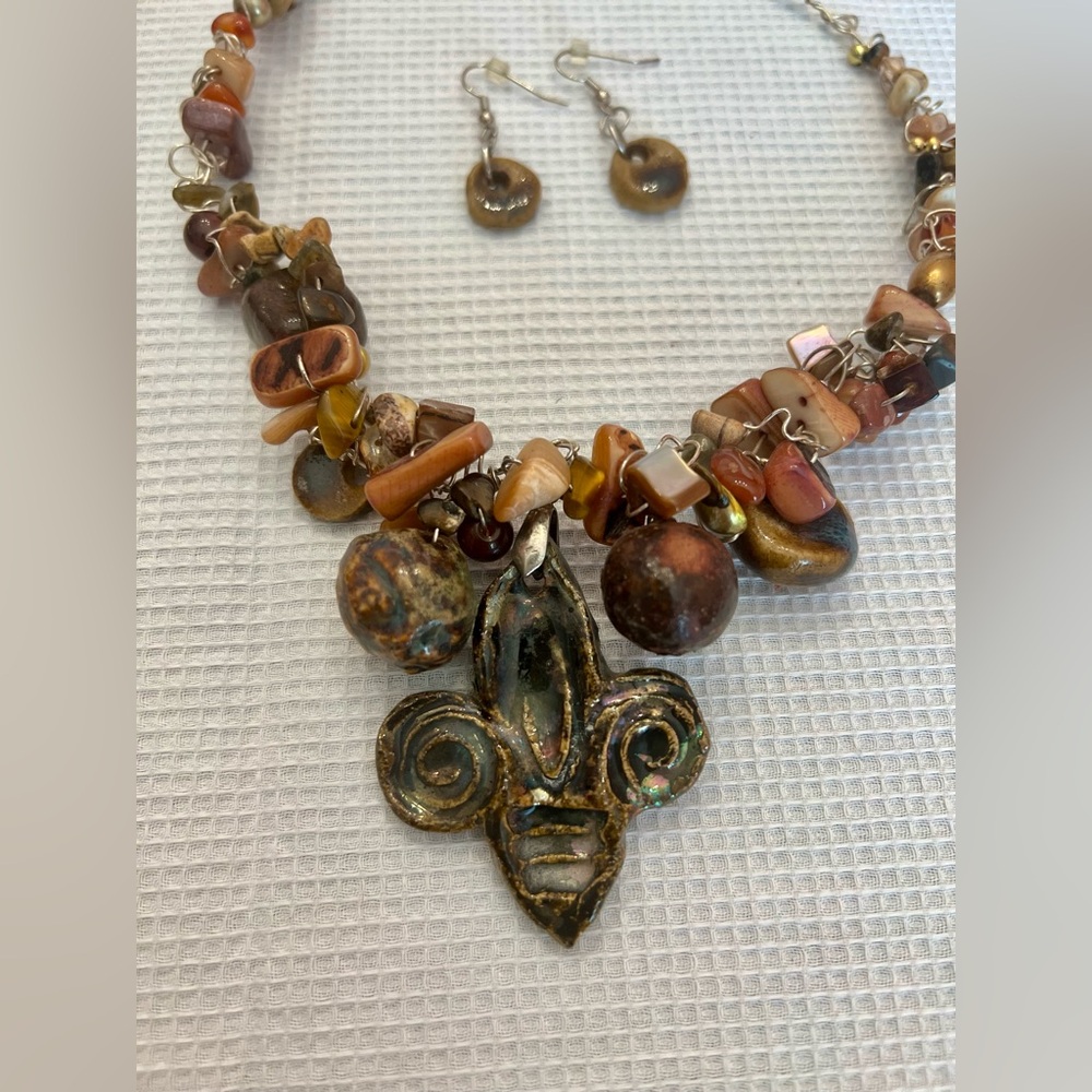⚜️HAND CRAFTED Jewelry Set:Mixed-Media Fleur-De-Lis Bauble Necklace & Earrings - Picture 2 of 4
